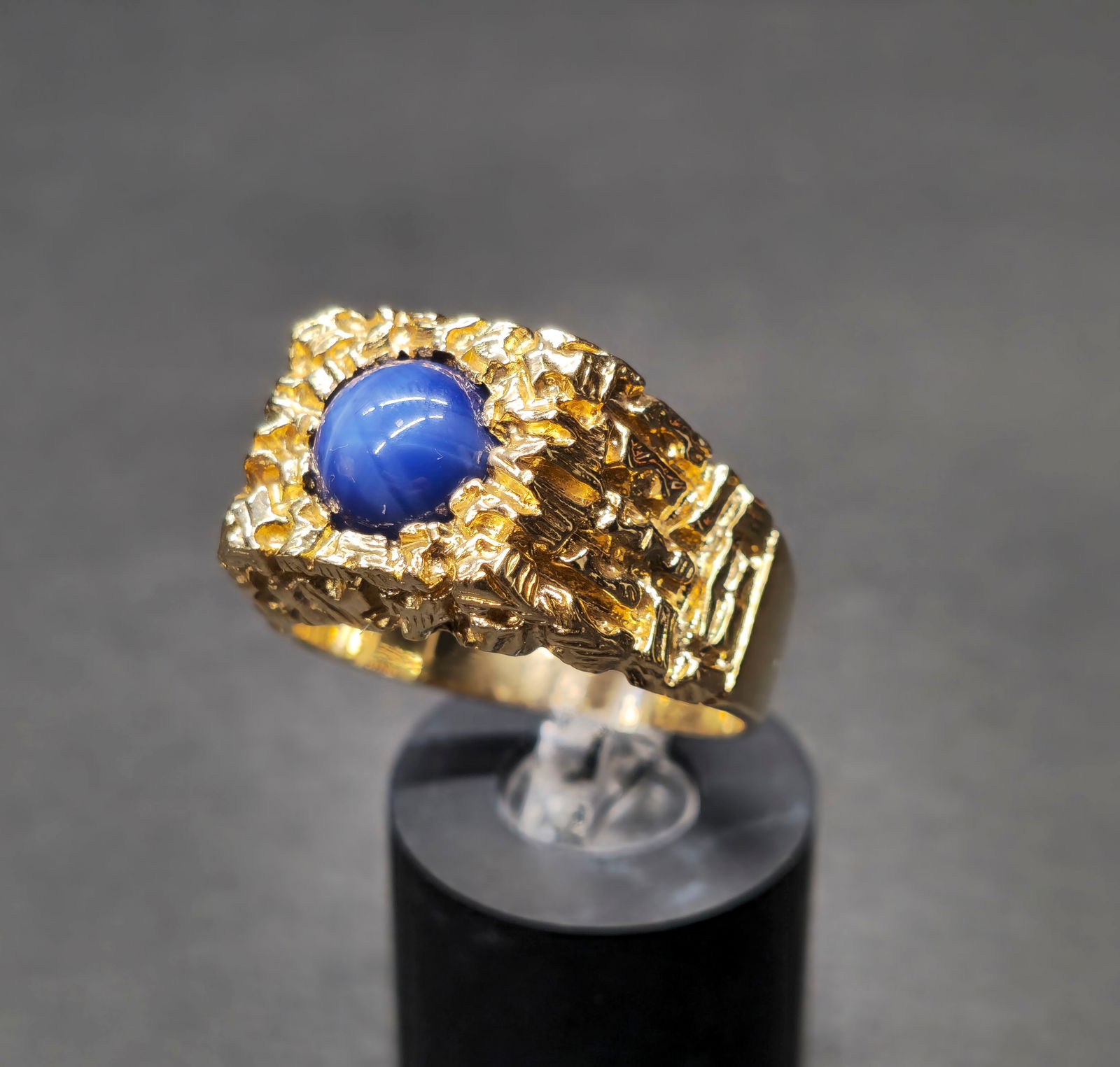 10k Gold Nugget & Blue Star Sapphire Men's Ring Auction