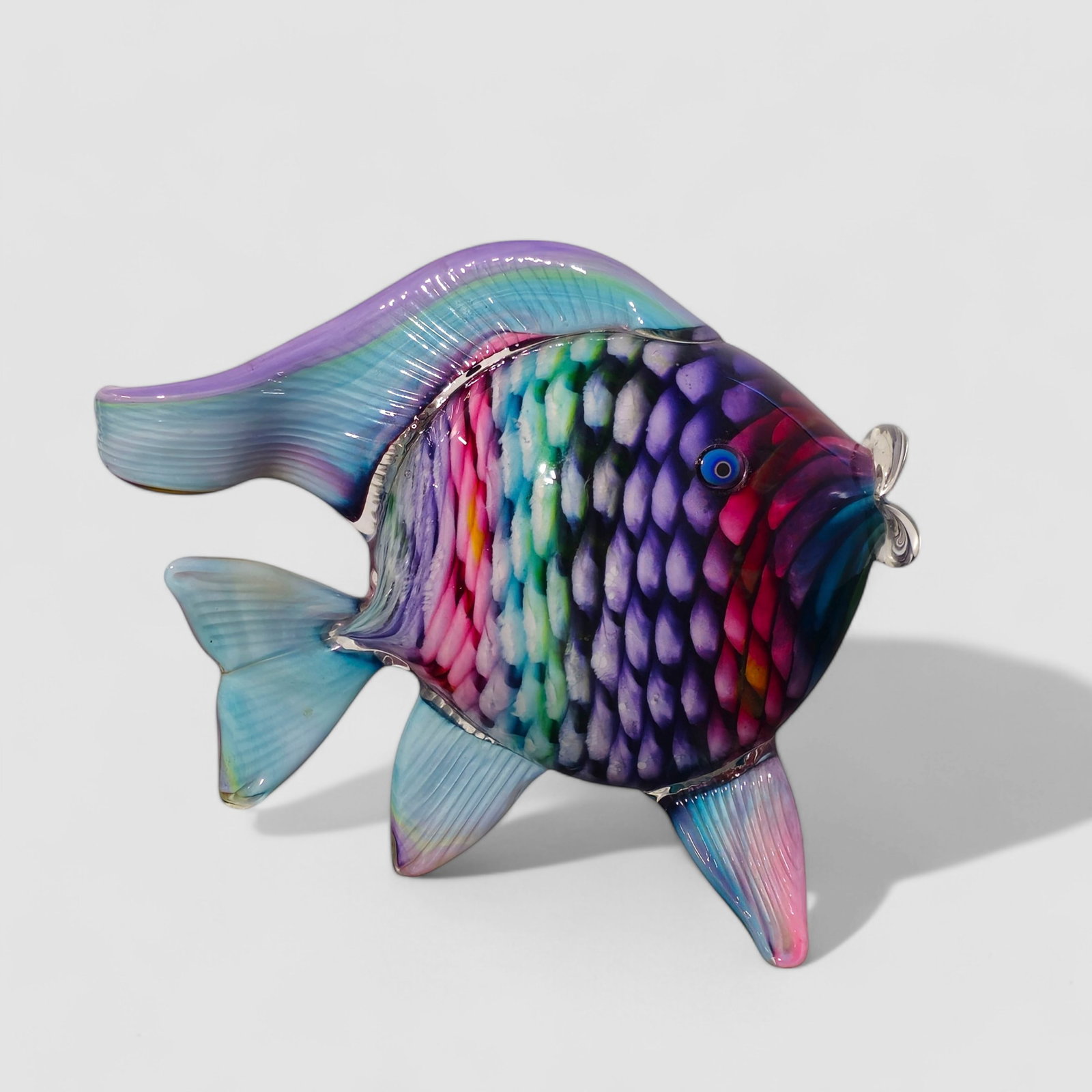 Artist Signed Art Glass Fish Sculpture: Artist Signed Art Glass Fish Sculpture, signed and dated 2000 to underside. 8 1/4w x 5d x 7h