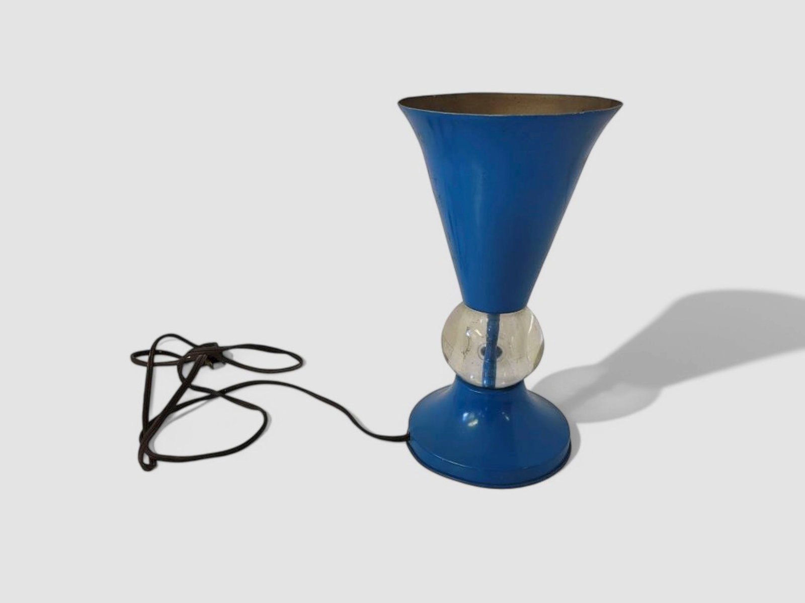 MCM/Art Deco Enamel and Glass Table Lamp: 1950s torchiere table lamp. 10h.