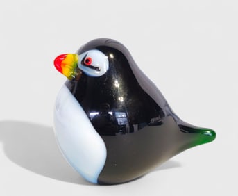 Orient & Flume Iridescent Puffin Bird Art Glass Paperweight