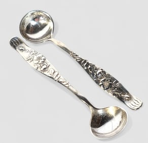 Tiffany & Co. Sterling "Vine Wild Rose" Primary Salt Spoons
