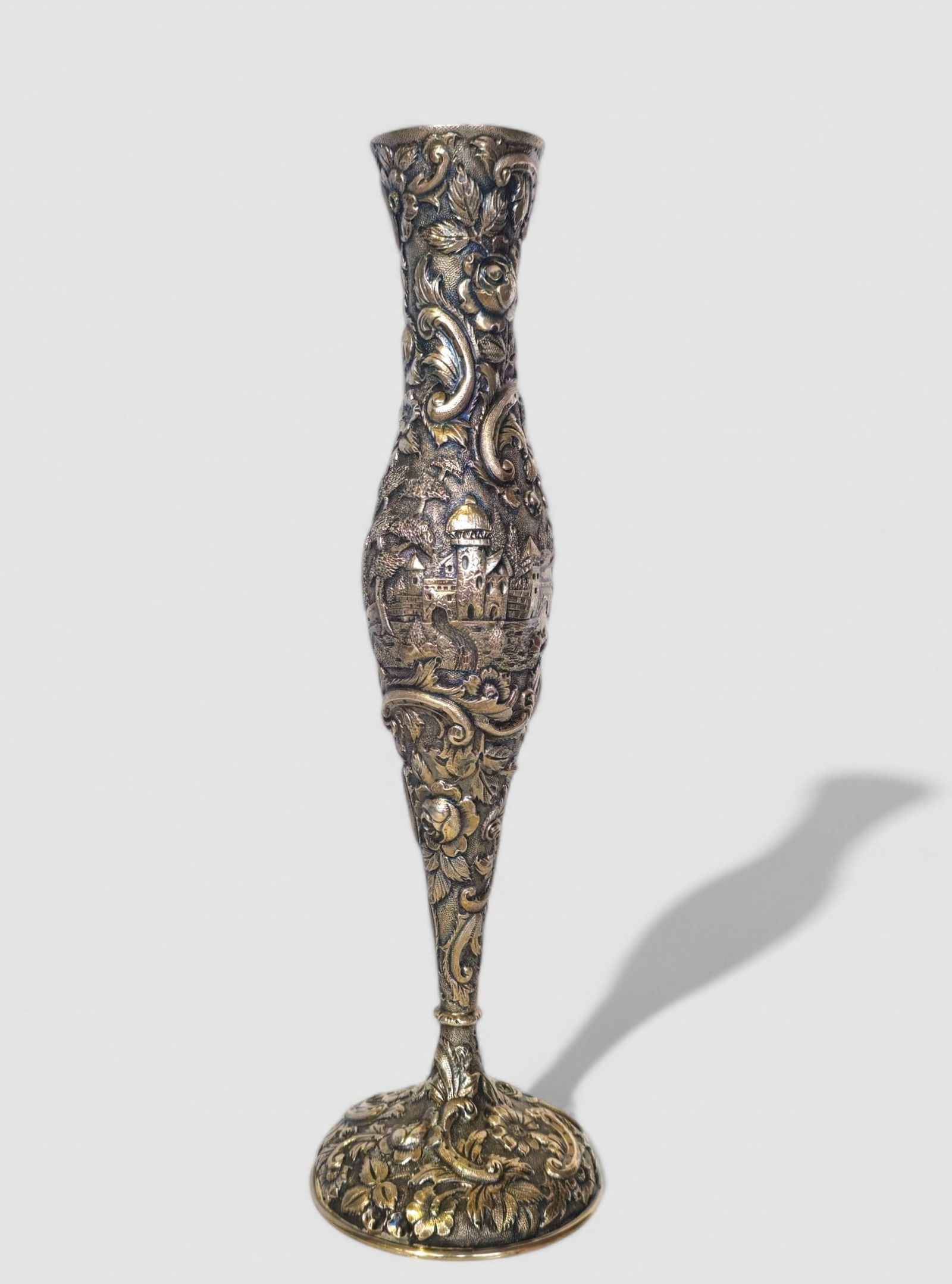 Loring Andrews "Castle" Pattern Vase (1 of 11)