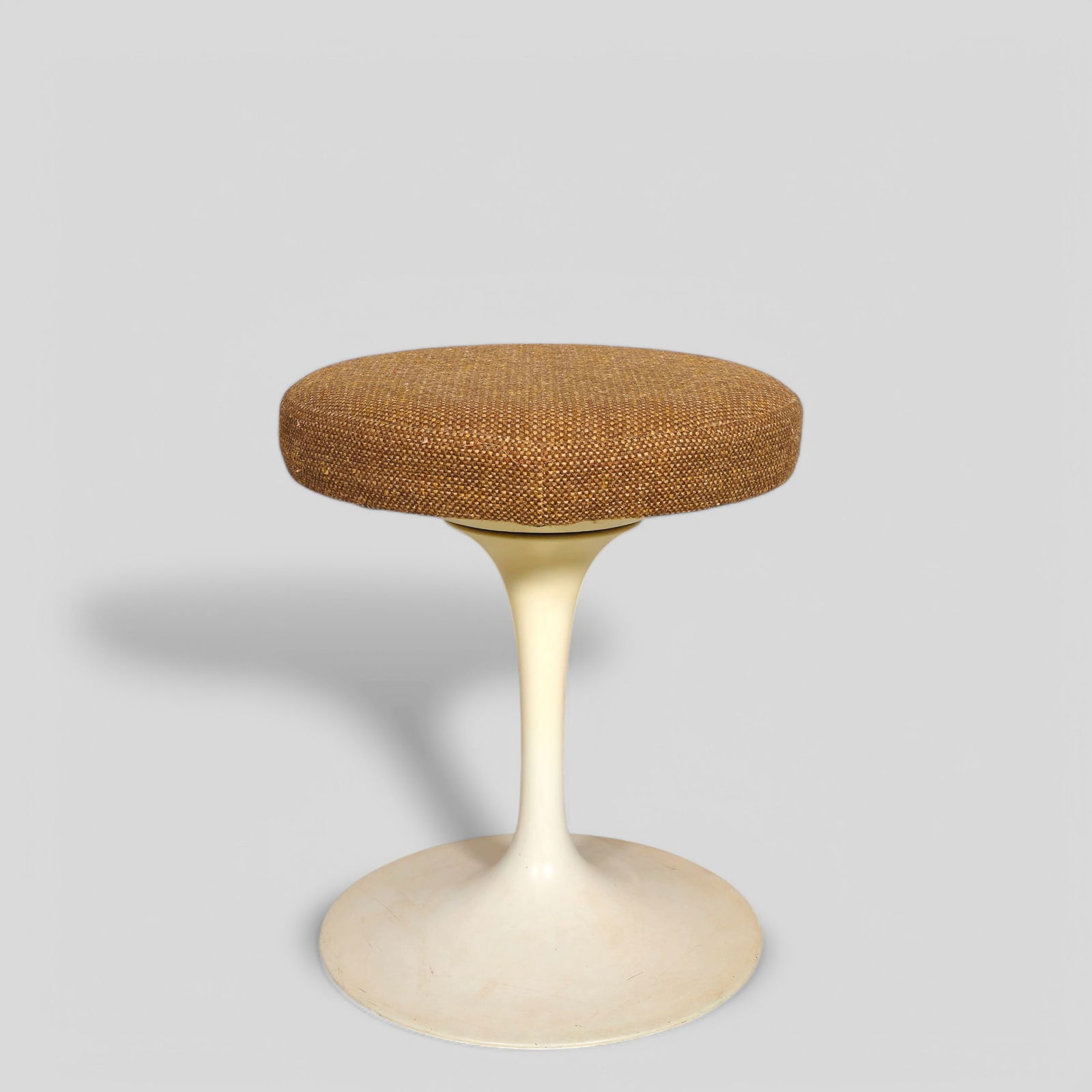 Eero Saarinen Tulip Stool (1 of 6)