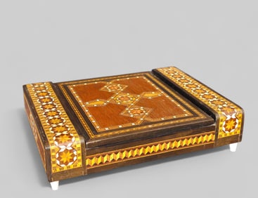 Late 19th Century Marquetry Inlaid Hinged Lid Box