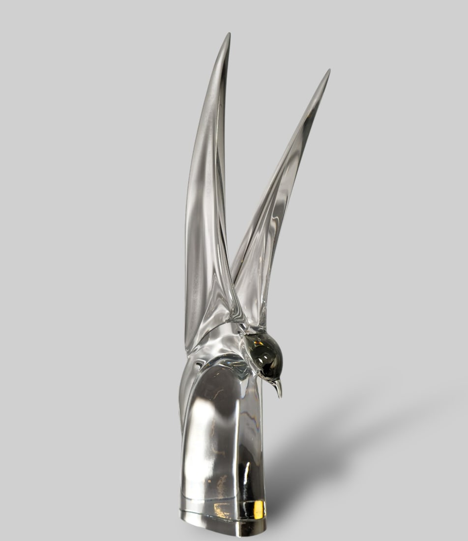 Livio Seguso Murano Italian Art Glass Bird Sculpture: Livio Seguso Murano Italian Art Glass Bird Sculpture. Incised signature to underside. 8w x 7 1/2d x 21 1/4h