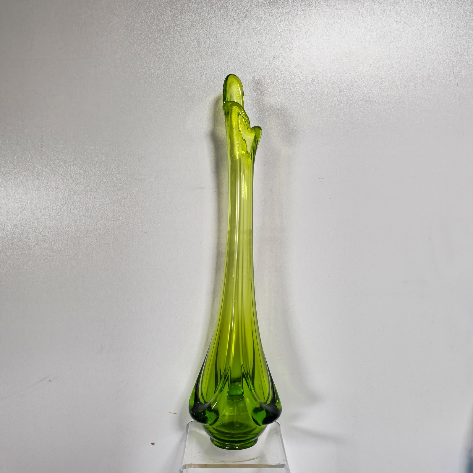 Green MCM Swung Glass Vase (1 of 6)