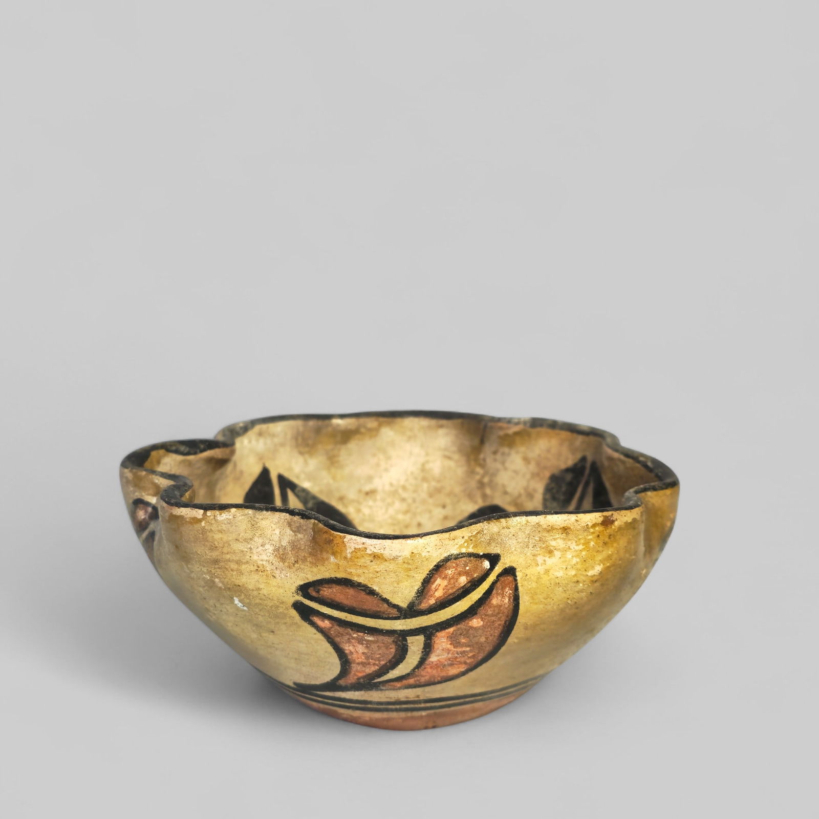 Santa Domingo Native American Pottery Bowl: 20th century Santa Domingo Native American pottery bowl. Hand coiled and painted locally sourced clay. With crimpled edges. 6 3/8dia x 2 3/4h