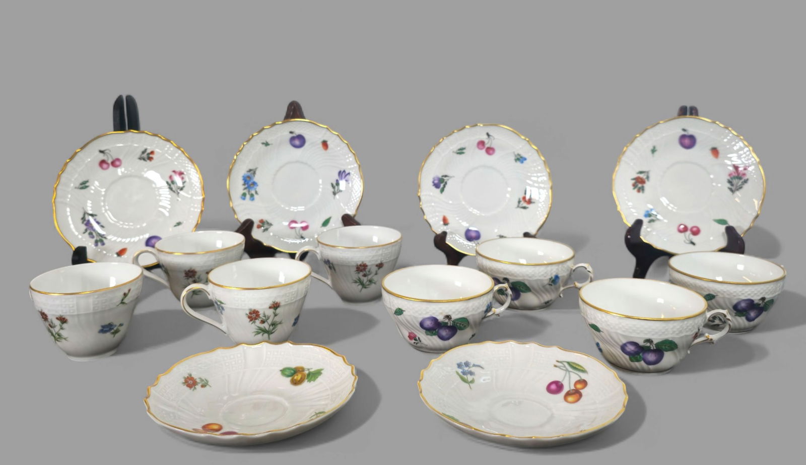 Richard Ginor "Perugia Fruit" Pattern Cups & Saucers (1 of 14)