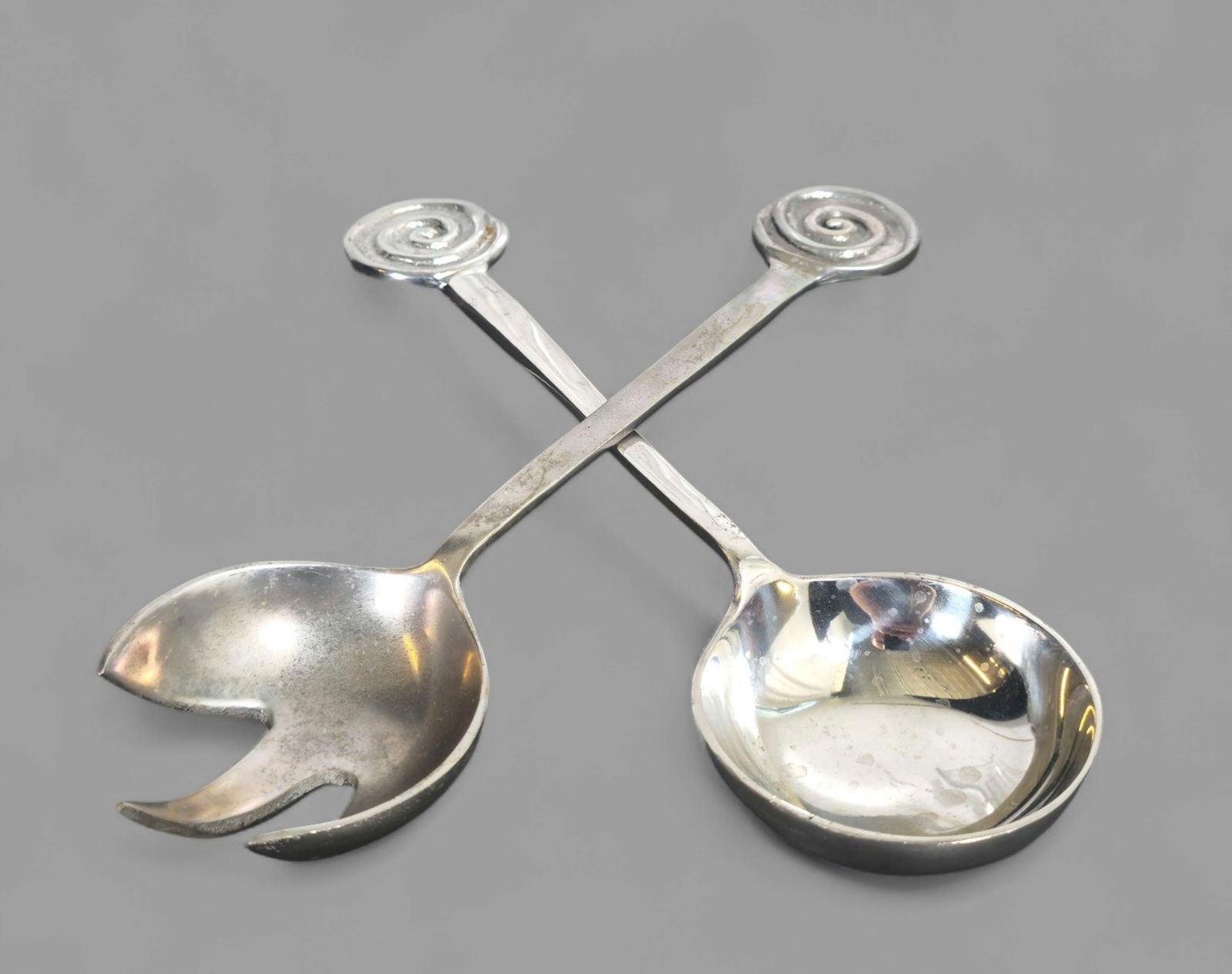 MCM Cast Aluminum Swirl Serving Set (1 of 6)