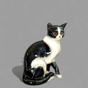 Gobel Porcelain Black & White Cat