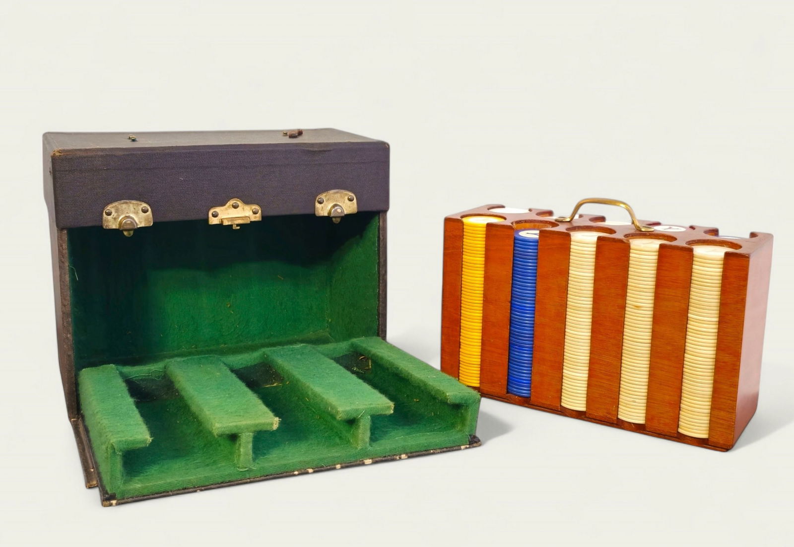 Antique Poker Chip with Original Case (1 of 8)