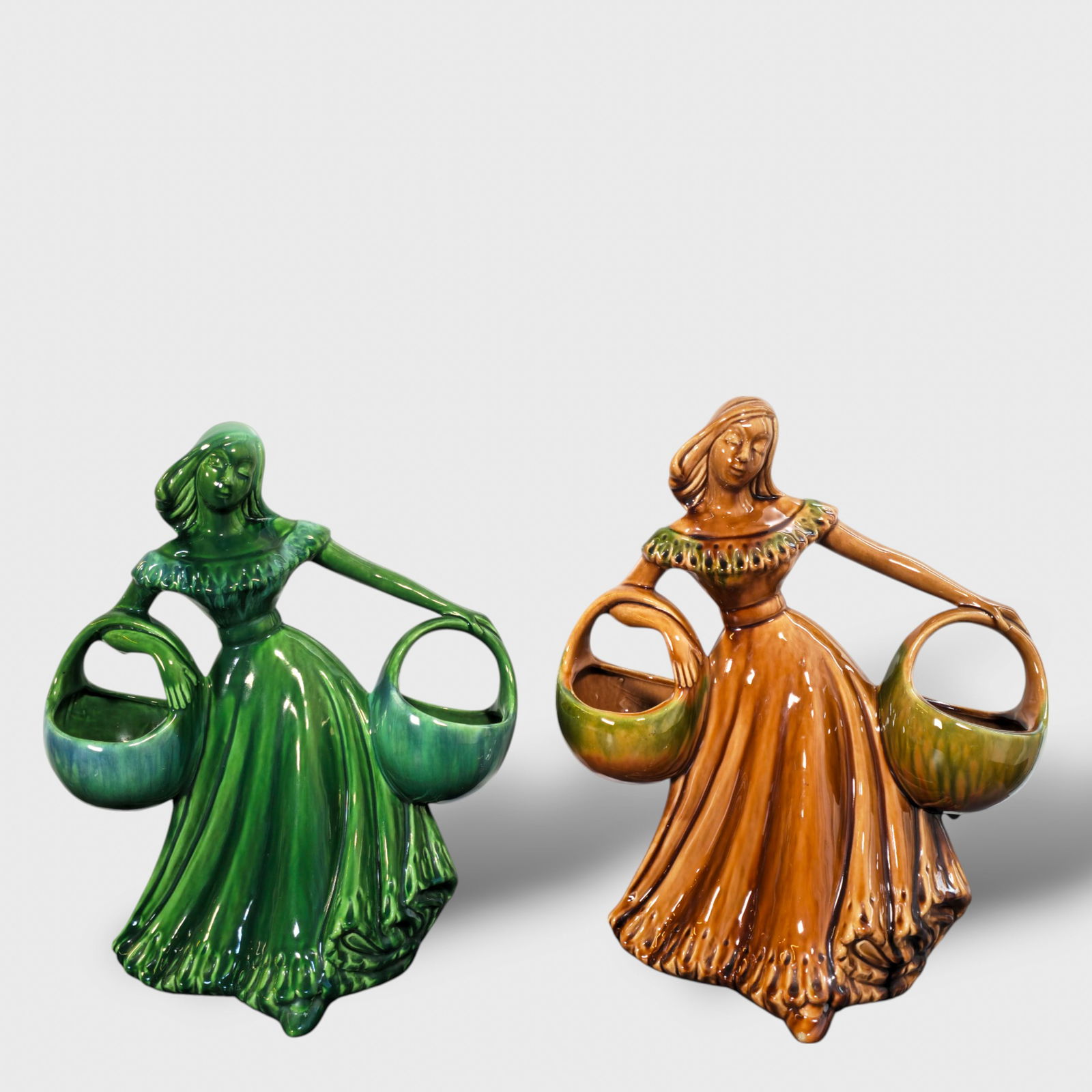 Royal Haeger MCM "Gypsy Woman" Planters (1 of 9)