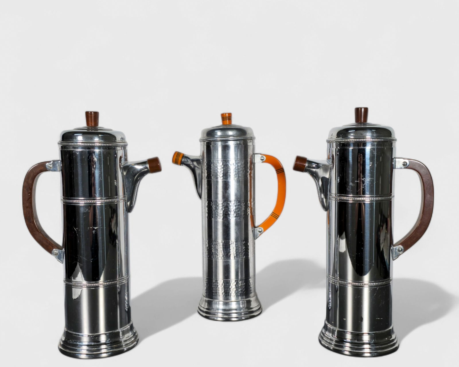 Farber Brother Art Deco "Krome-Kraft" Cocktail Shakers (1 of 7)