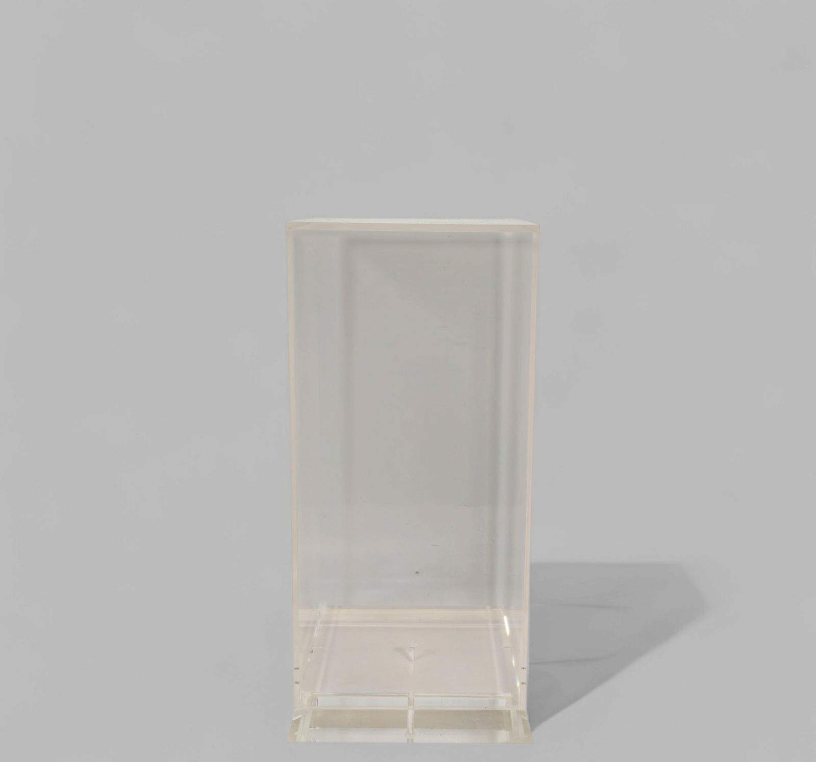 Custom Lucite Case/ Pedestal (1 of 6)