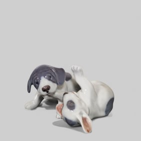 Royal Copenhagen #058 Puppies Playing