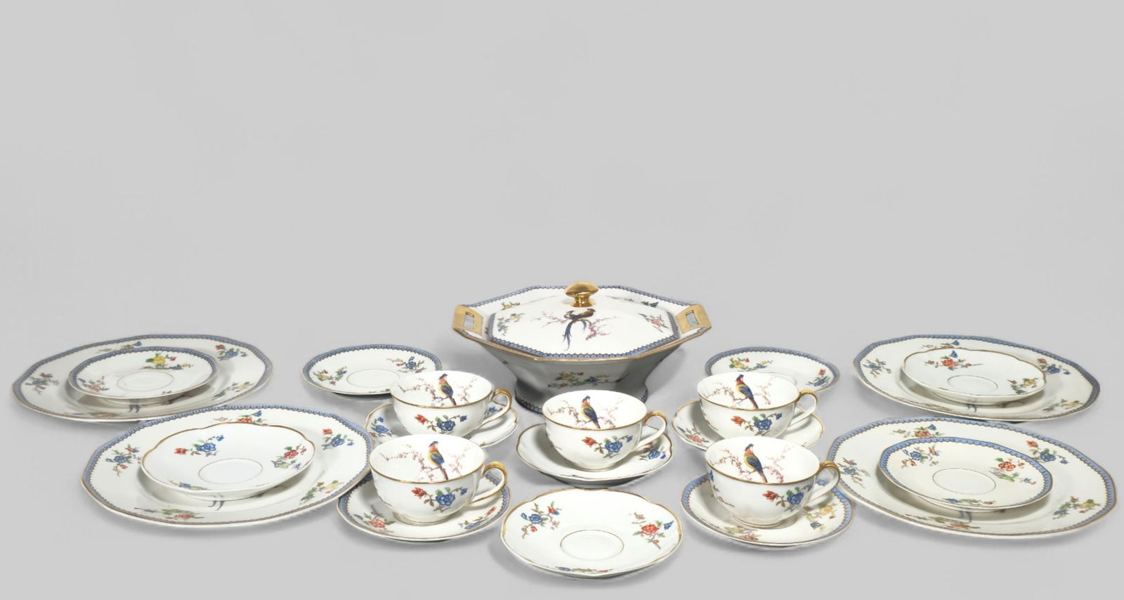 Theodore Haviland Limoges "Paradise" Tableware: Theodore Haviland Limoges "Paradise" Tableware. 22 pieces total. 4 dinner plates, 1 casserole, 5 cups, and 12 saucers. Manufacturer's marks to underside. Casserole - 10 1/2 x 9 1/2d x 5h.