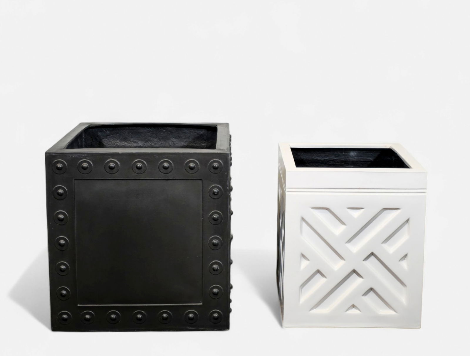 Pair of Modern Metal Garden Planters (1 of 7)