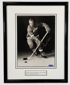 Gordie Howe “Mr. Hockey" Autographed Photo