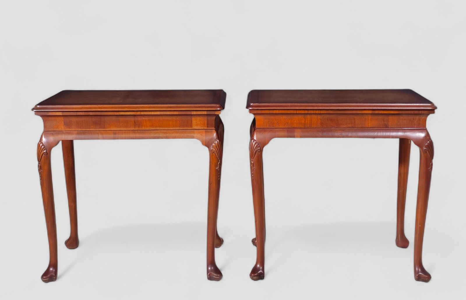 Baker Colonial Williamsburg Burl Walnut Queen Anne Style Writing/Dressing Tables: Baker Colonial Williamsburg Burl Walnut Queen Anne Style Writing/Dressing Tables. 20th century table #8858. Thumb molded top over scalloped apron. Single drawer carved shell and bellflowers. Cabriole