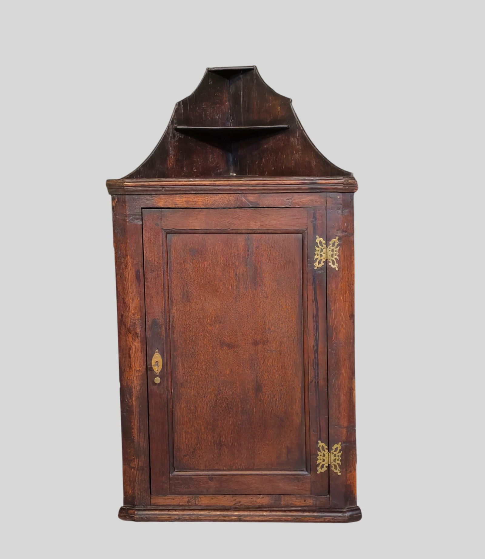 18th Century Welch Oak Hanging Corner Cupboard (1 of 11)