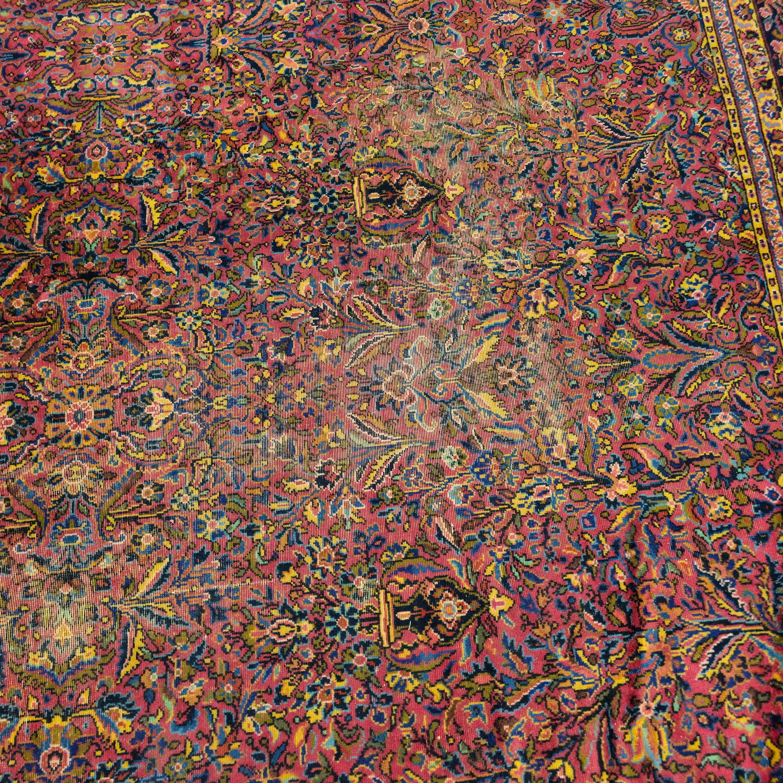 Sarouk Area Rug - 5