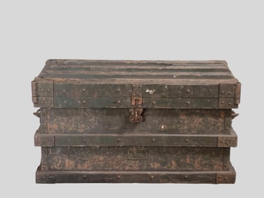 Primitive Strong Box/Tool Chest