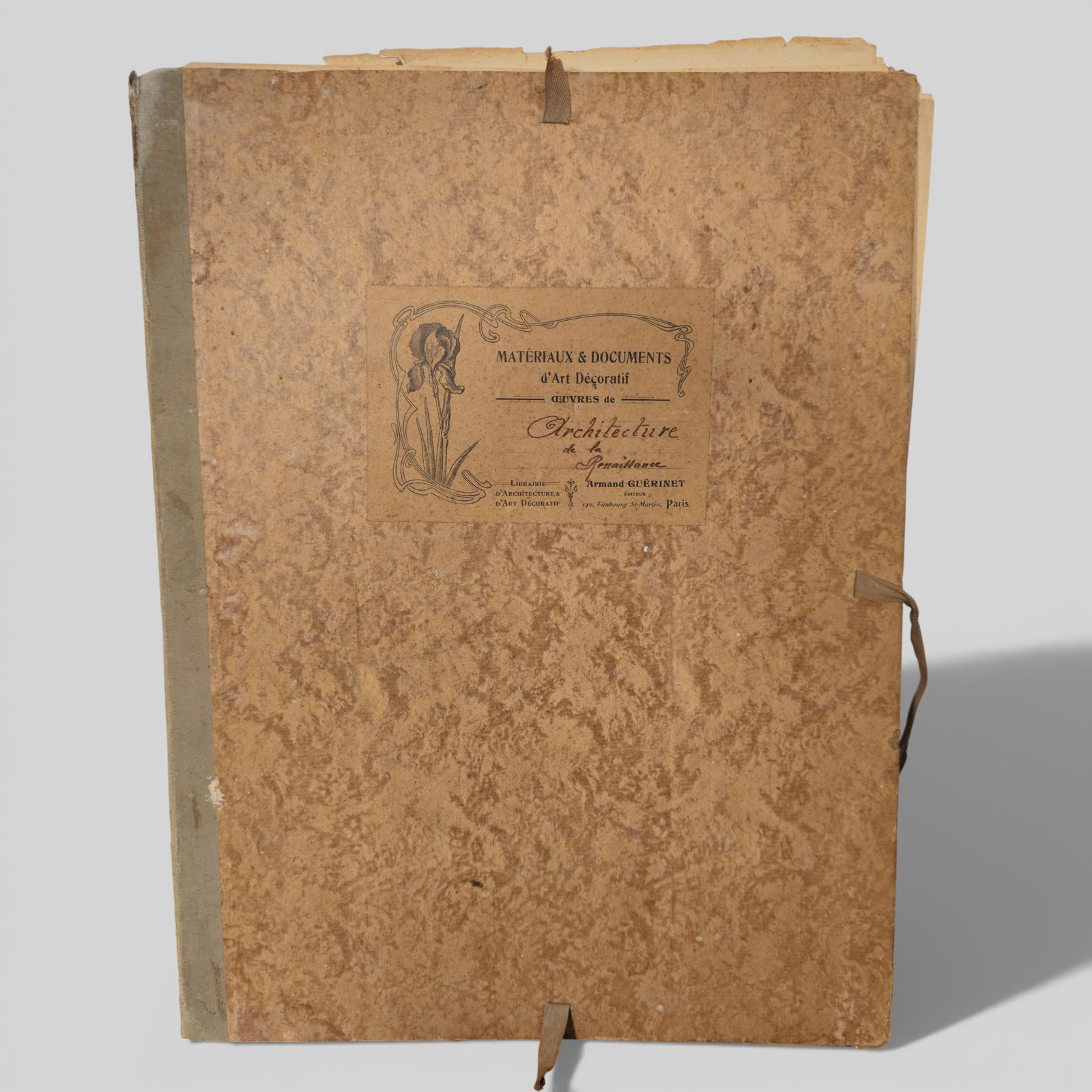 Materiaux & Documents d'Art Decoratif Architurecture de La Renaissance, Paris: Materiaux & Documents d'Art Decoratif Architurecture de La Renaittanee, Paris. Portfolio of architectural designs from the renaissance period. Publisher, Armand Guerinet. Early 20th century