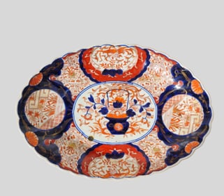 19th Century Japanese Imari Scalloped Border Bowl