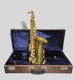 Vintage 1947 Conn Director 14M Alto Saxophone