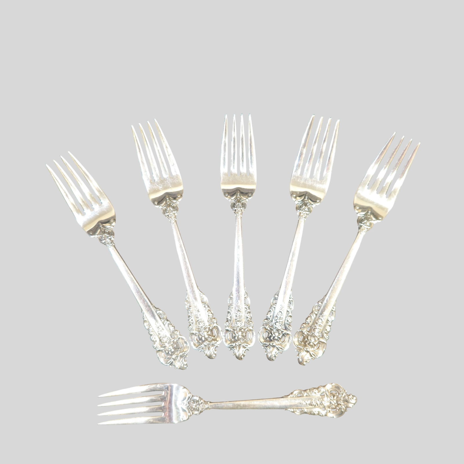 Wallace "Grande Baroque" Sterling Silver Salad/Dessert Forks (1 of 4)