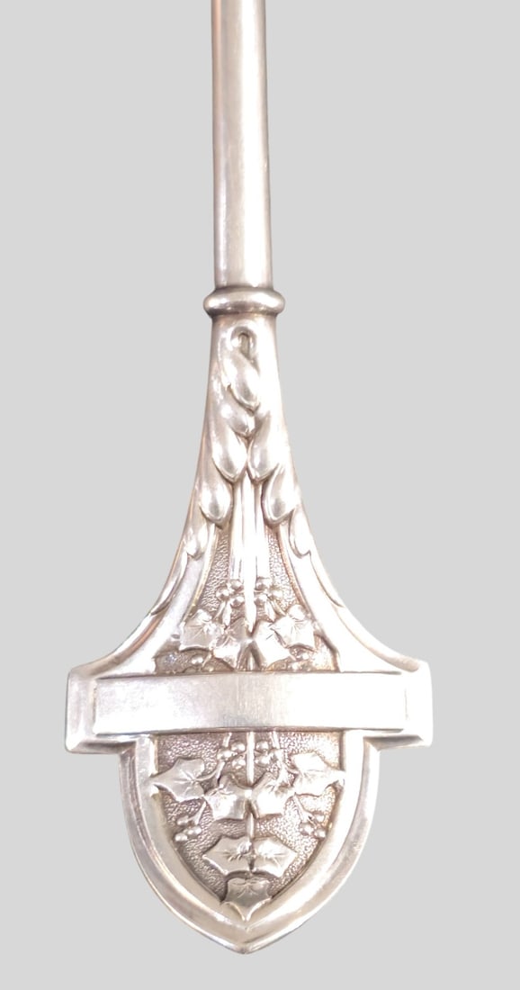 19th Century Gorham "Lotus" Sterling Silver Macaroni Server - 3