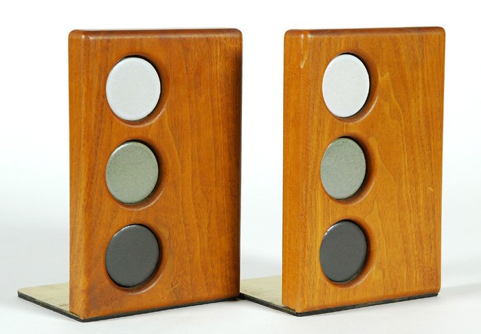 Gordon and Jane Martz: Pair of simple elegant bookends manufactured by Marshall Studios. Walnut, whit, black and gray tile, and brass. 7.5 x 5 x 4Deep
