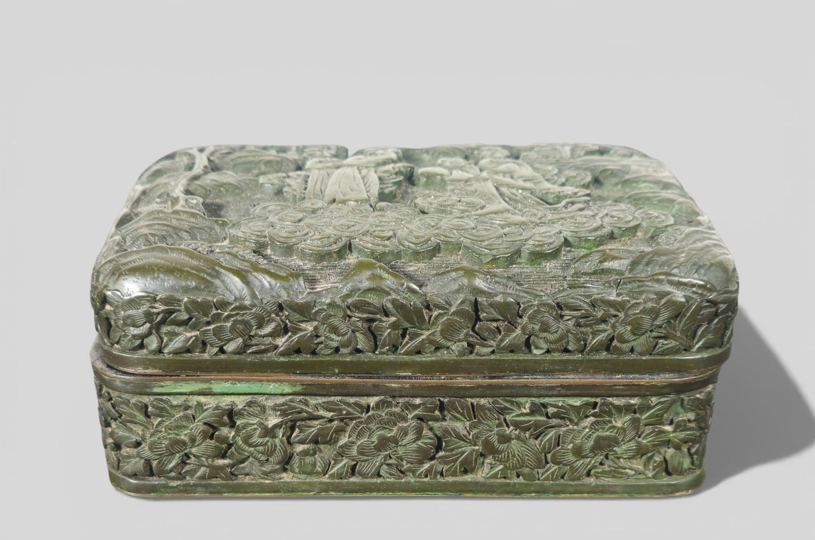 18th‑Century Finely Carved Chinese Green Cinnabar Box (1 of 20)