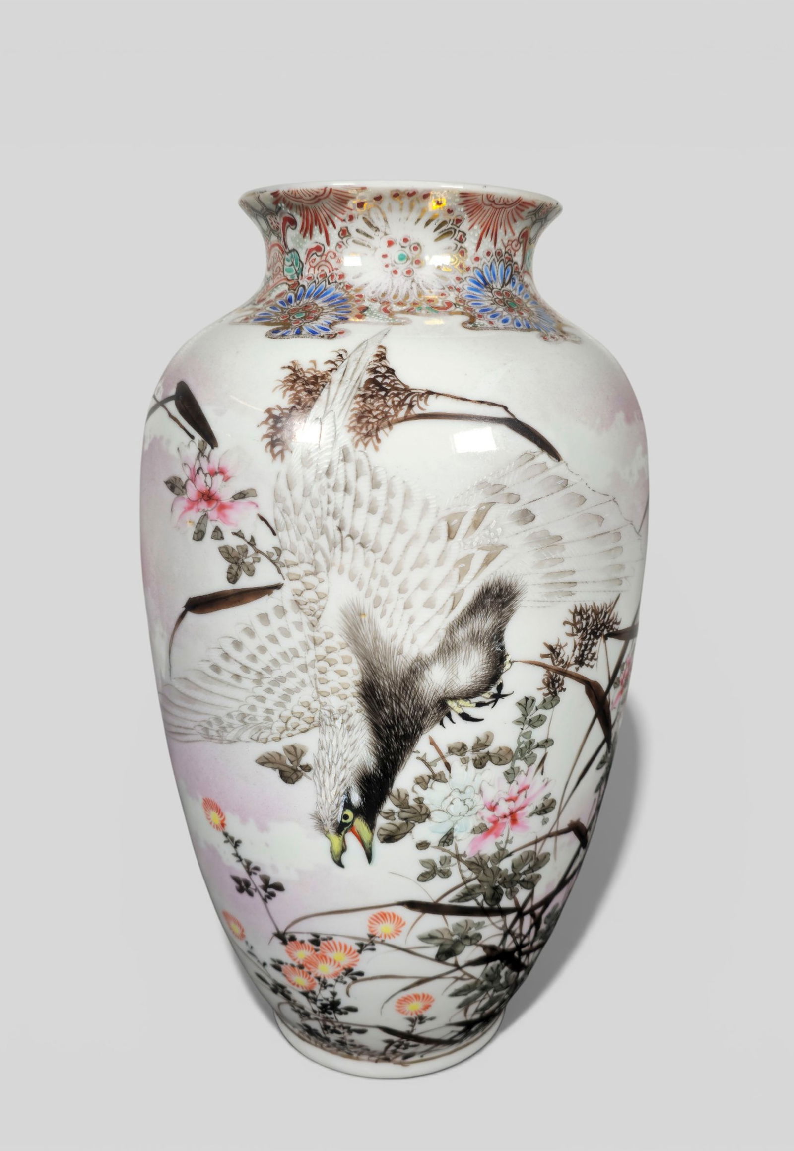 Japanese Satsuma Porcelain Vase, Meiji Period (1 of 12)