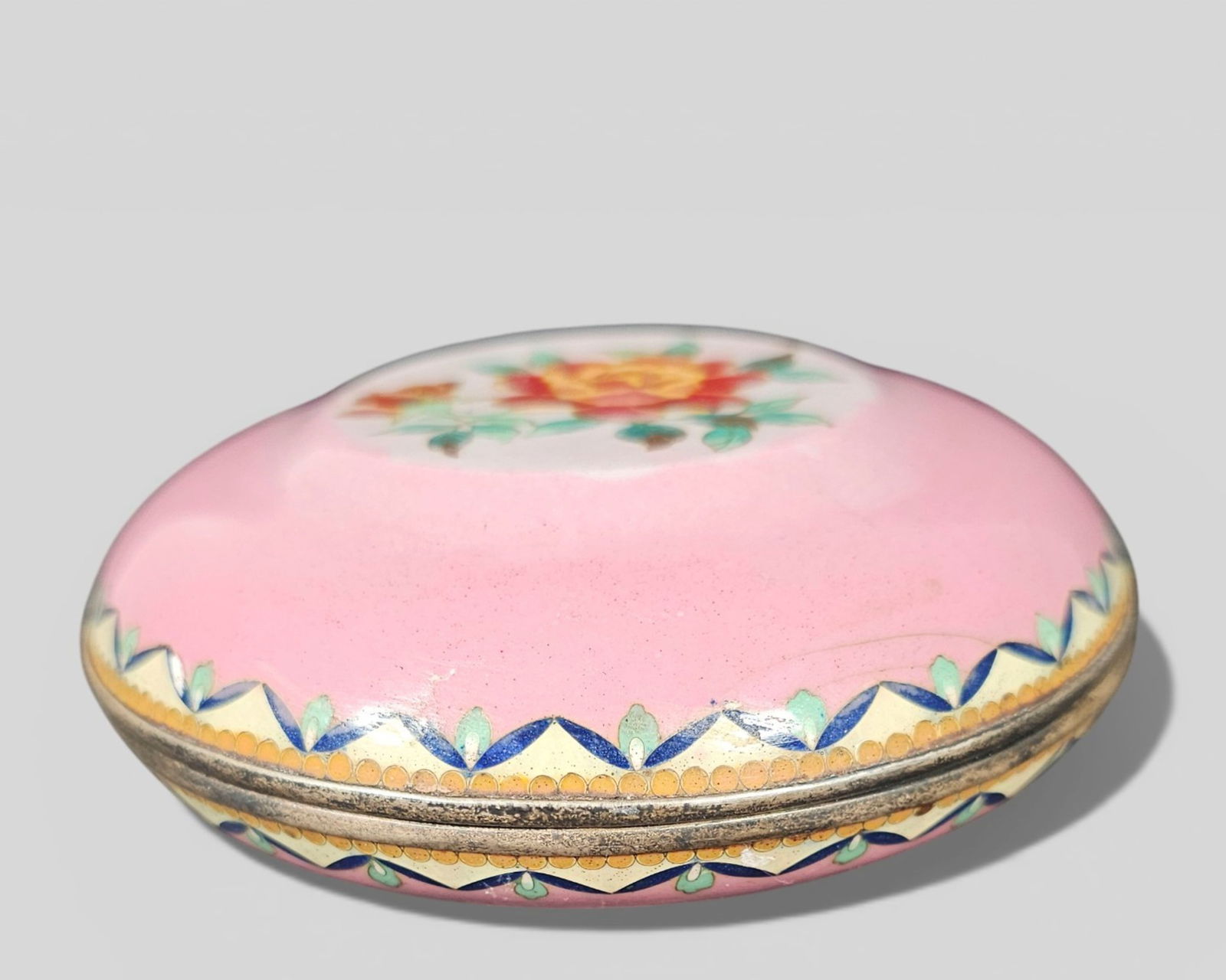 Chinese Pink Enamel Box with Silver Rims, Probably 18th Century (1 of 12)
