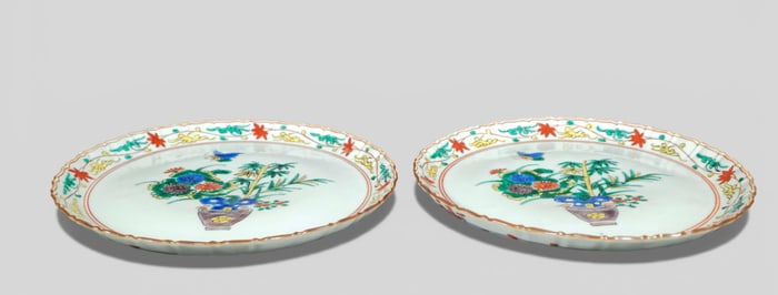 Pair of Japanese Kutani Tōgen Porcelain Bowls with Green Enamel