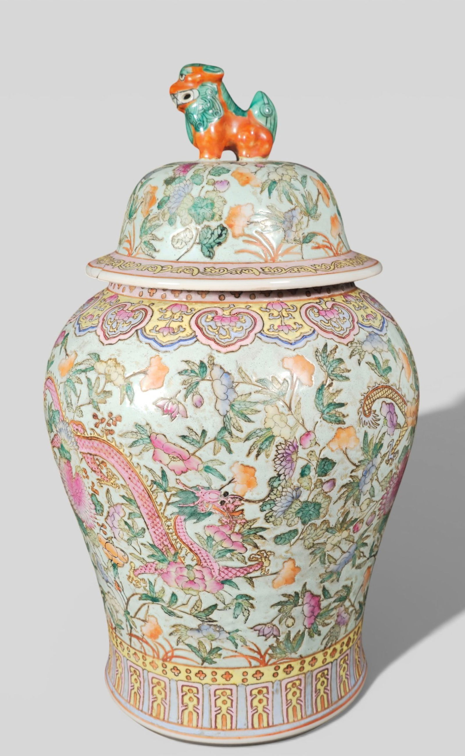 Large Chinese Porcelain Temple Jar with Three Dragons (1 of 16)