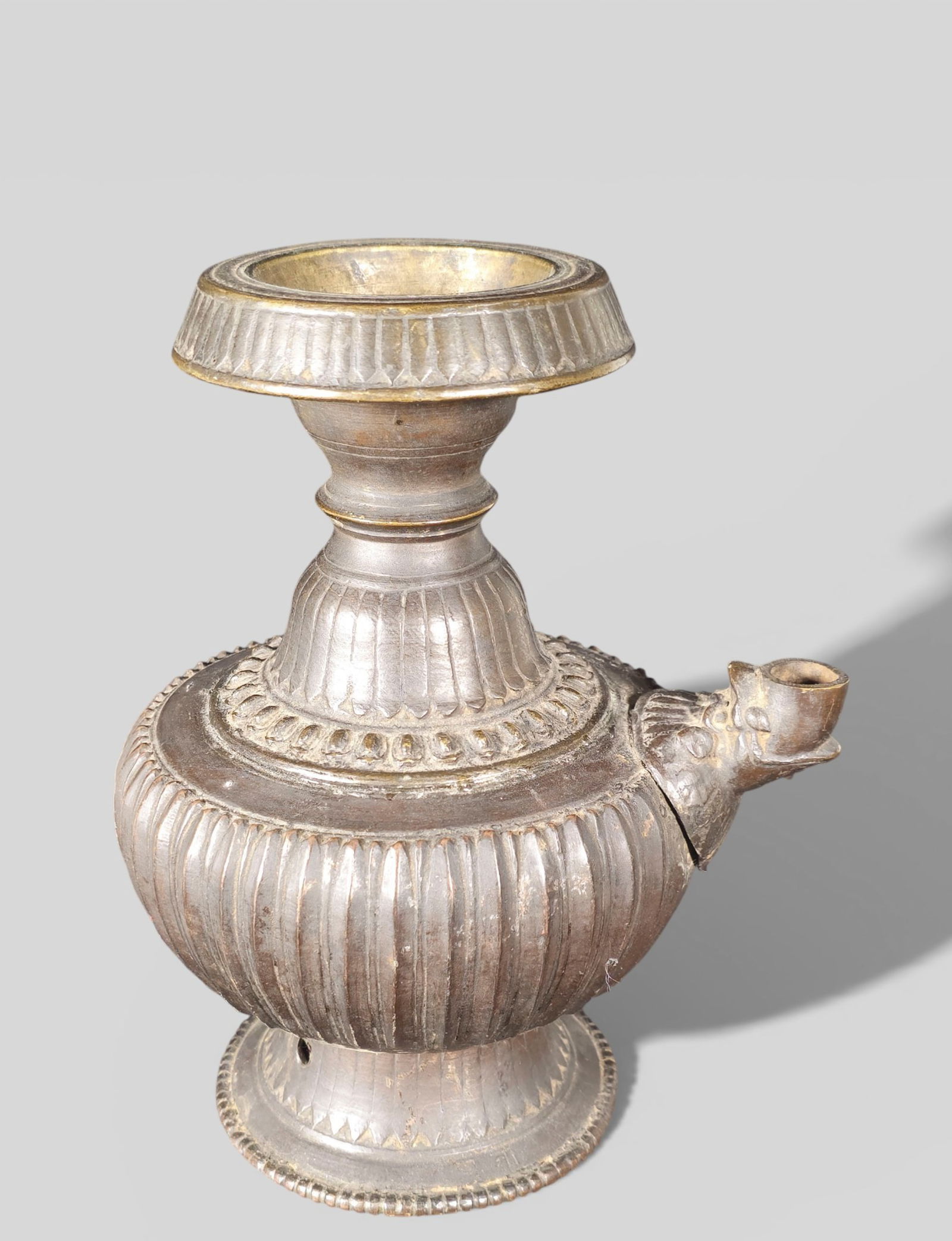 Bronze Chinese Ewer, Late Ming to Early Qing (1 of 11)