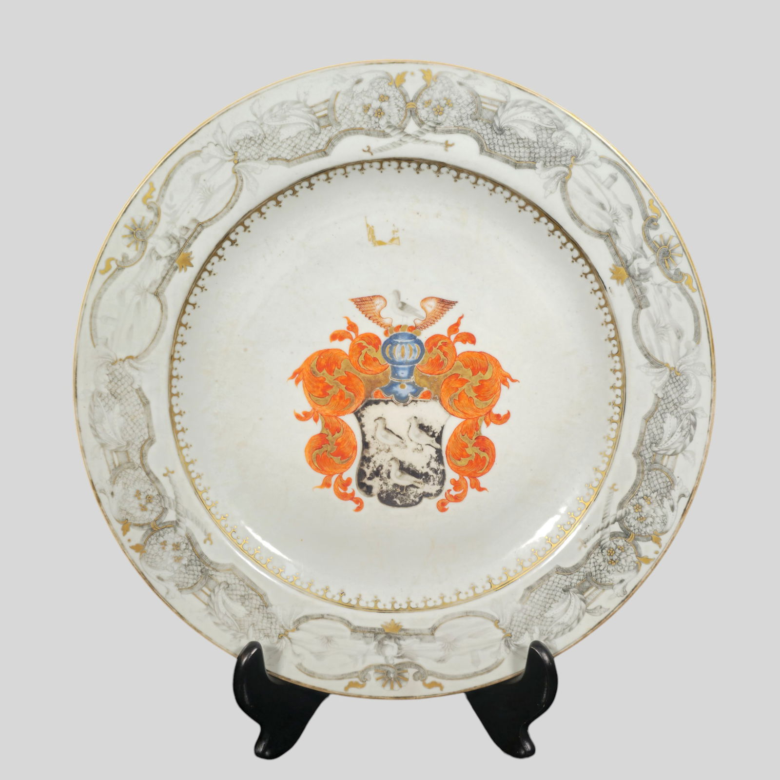 18th Century Qing Dynasty Chinese Export Armorial Porcelain Charger  (1 of 12)
