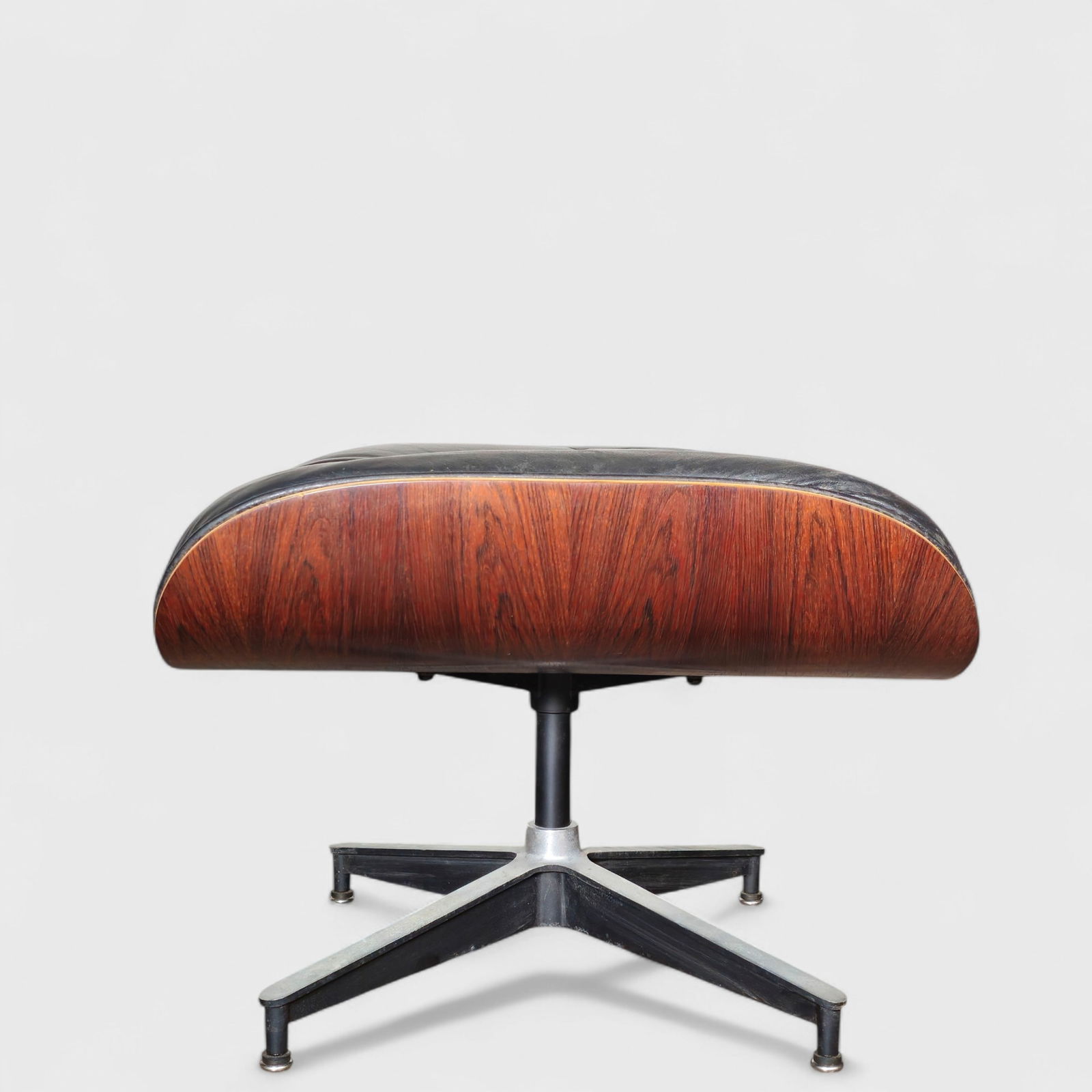 Charles & Ray Eames 671 Ottoman - 3