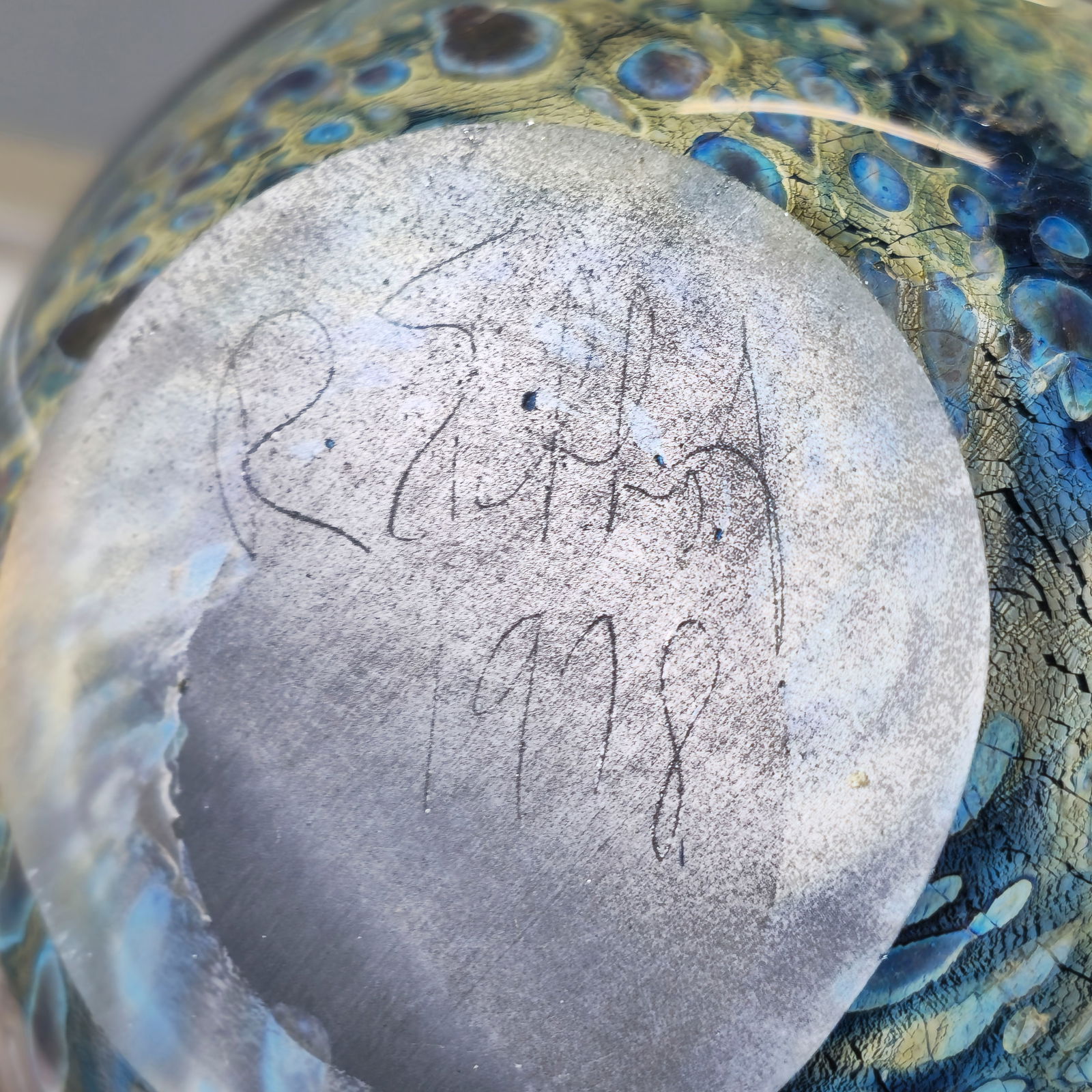 Robert Eickholt Art Glass Paperweight - 5