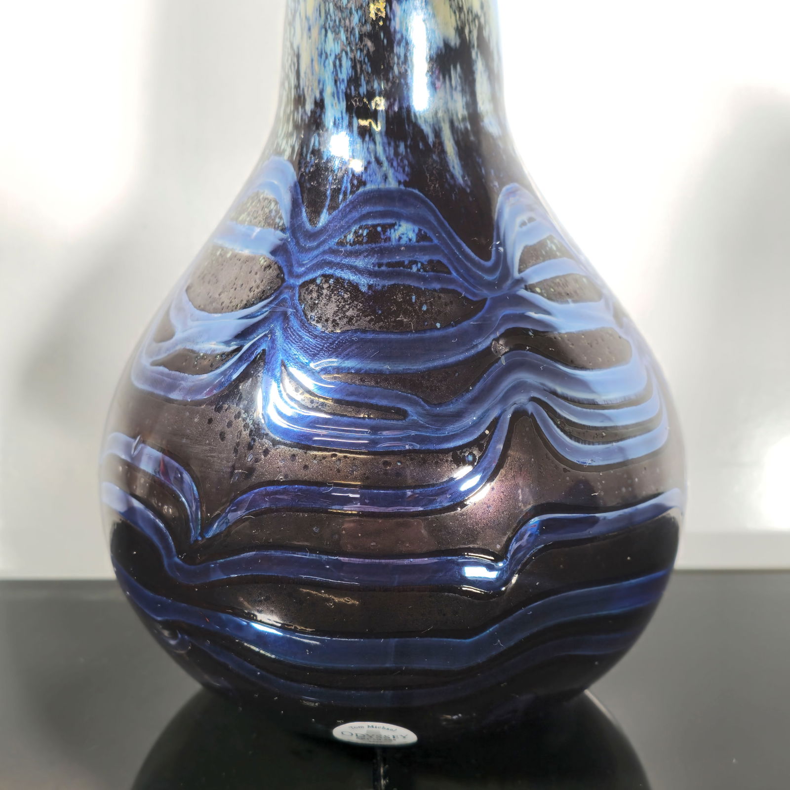 Tom Michael Studio Art Glass Vase - 3