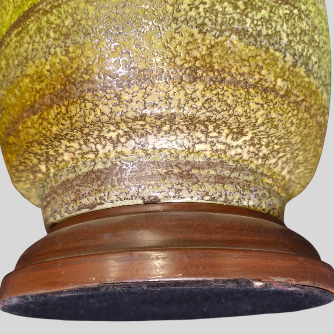 MCM Ceramic Table Lamp - 8