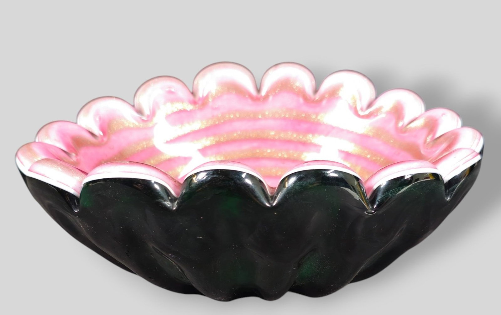 Archimede Seguso Sommerso Glass Bowl: Archimede Seguso Sommerso Glass Bowl. Italy. 1952. Blown glass. 7 1/2w x 6 1/4d x 2 3/4h.