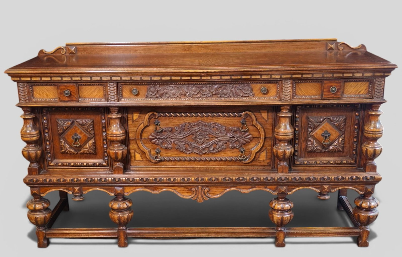 Carved Oak Sideboard / Cabinet (1 of 13)