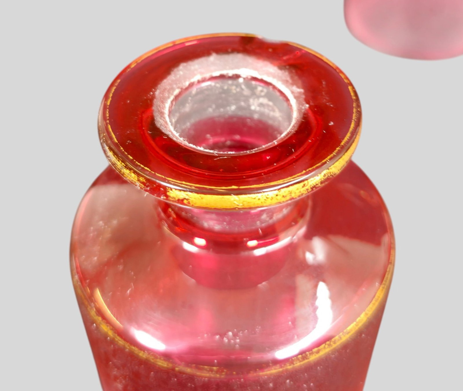 St. Louis Attribution Cranberry Vanity Set - 3