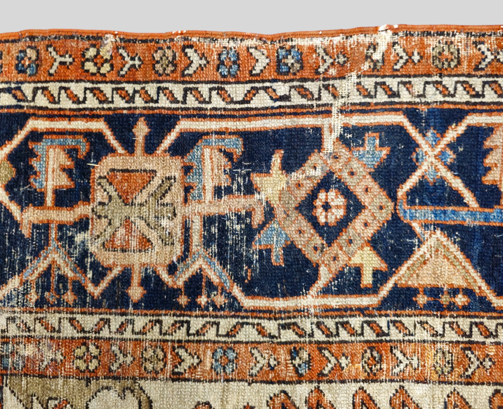 Heriz Area Rug - 8