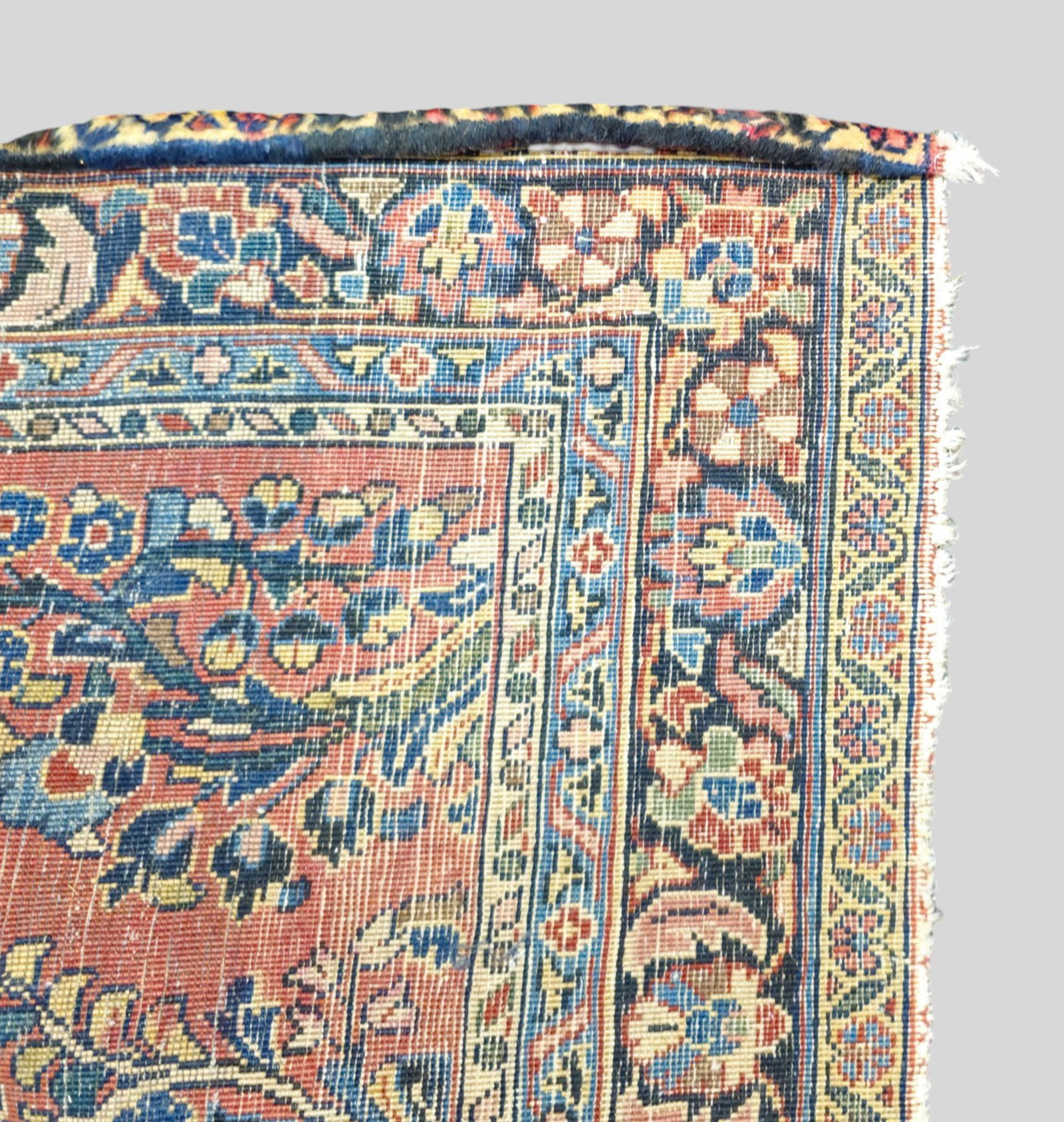 Sarouk Area Rug - 5
