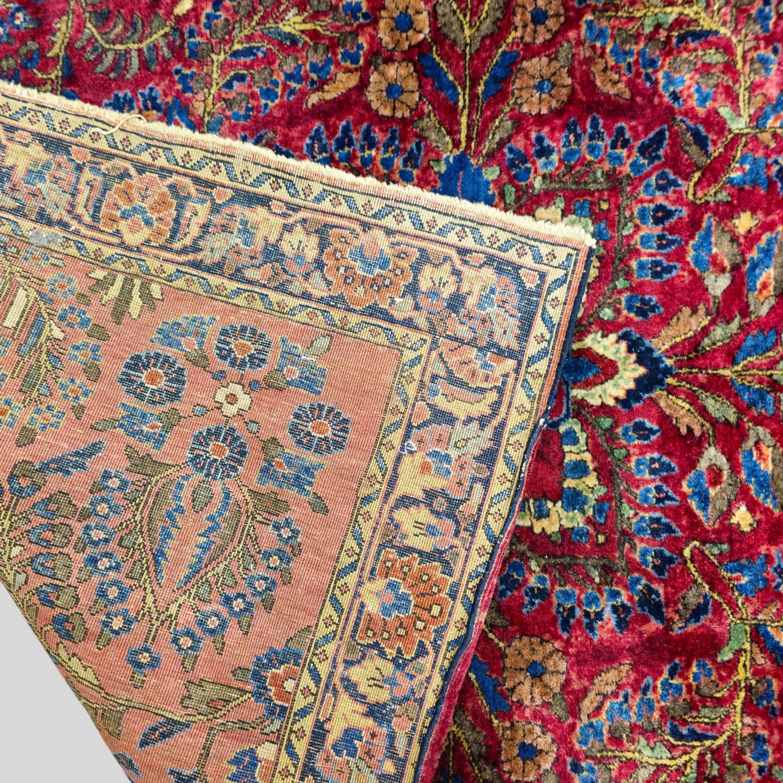 Sarouk Area Rug - 5