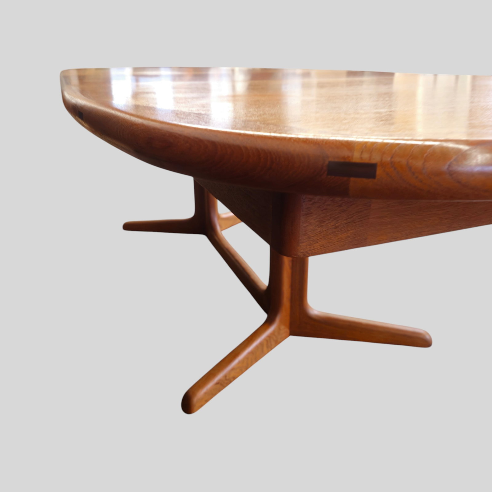 Benny Linden Dining Table - 12